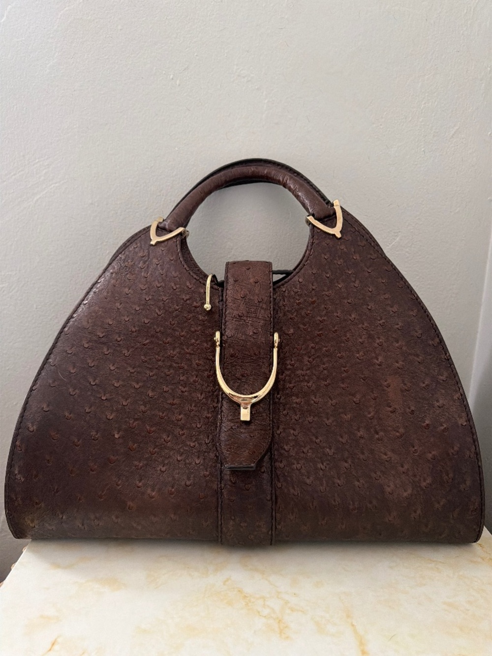 GUCCI OSTRICH BROWN STIRRUP BAG